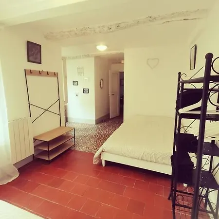 Appartamento Maison Ellie, Centre *
